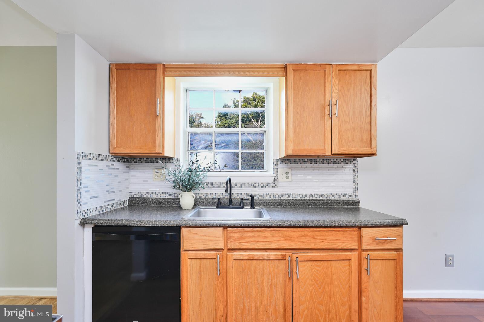 CAROLANN COURT - Residential