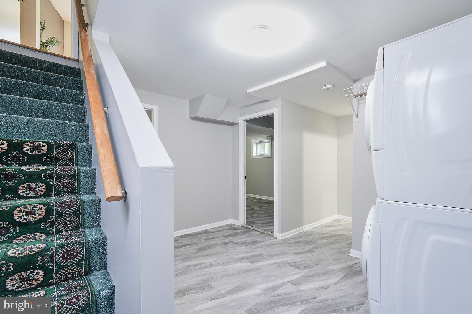 CAROLANN COURT - Residential