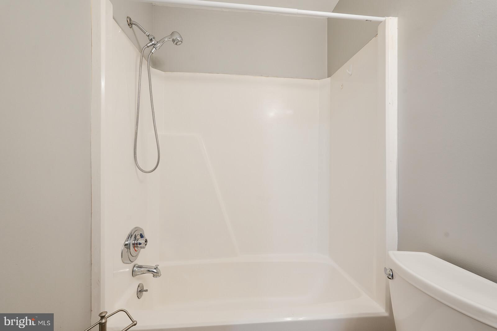 CAROLANN COURT - Residential