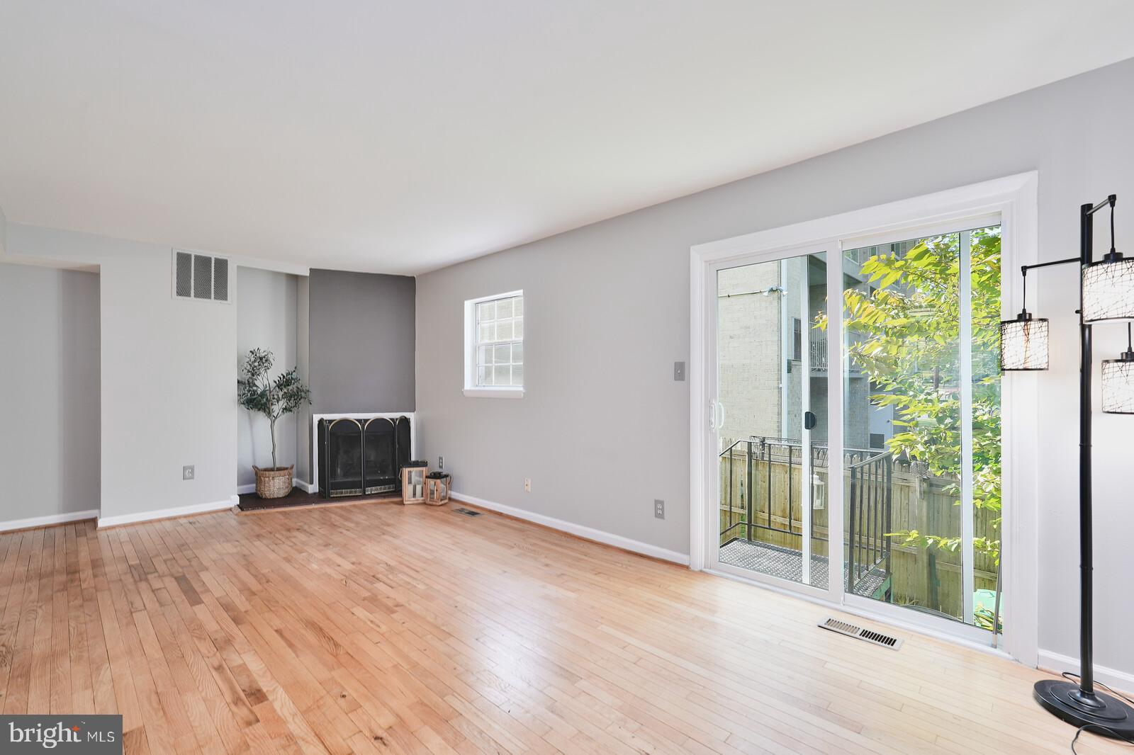 CAROLANN COURT - Residential