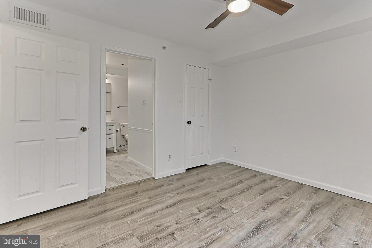 POINTE AT PARK CENTER - Residential