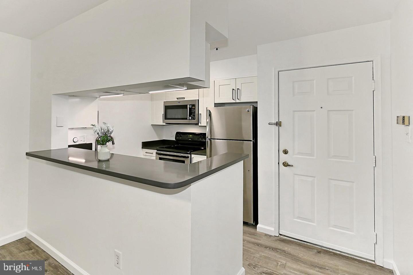 POINTE AT PARK CENTER - Residential