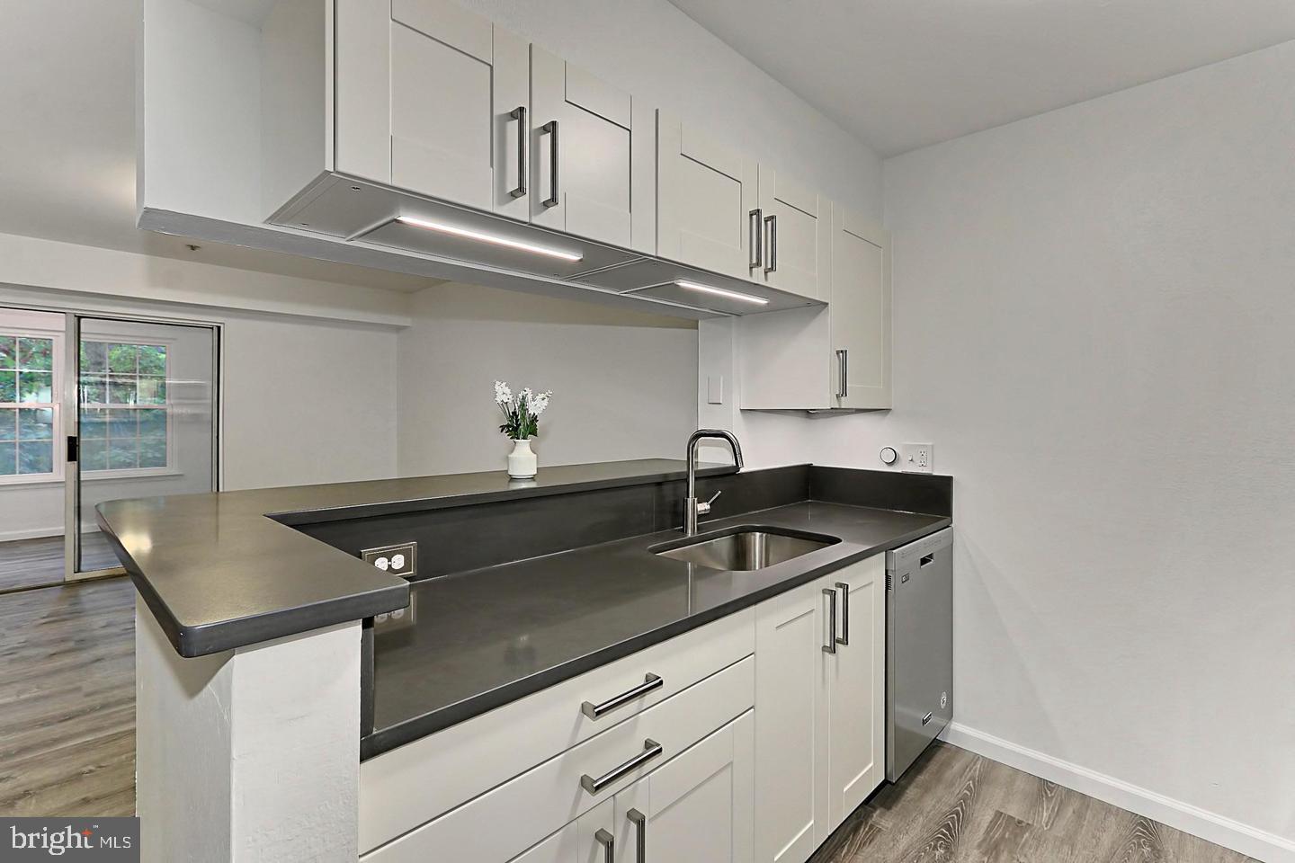 POINTE AT PARK CENTER - Residential