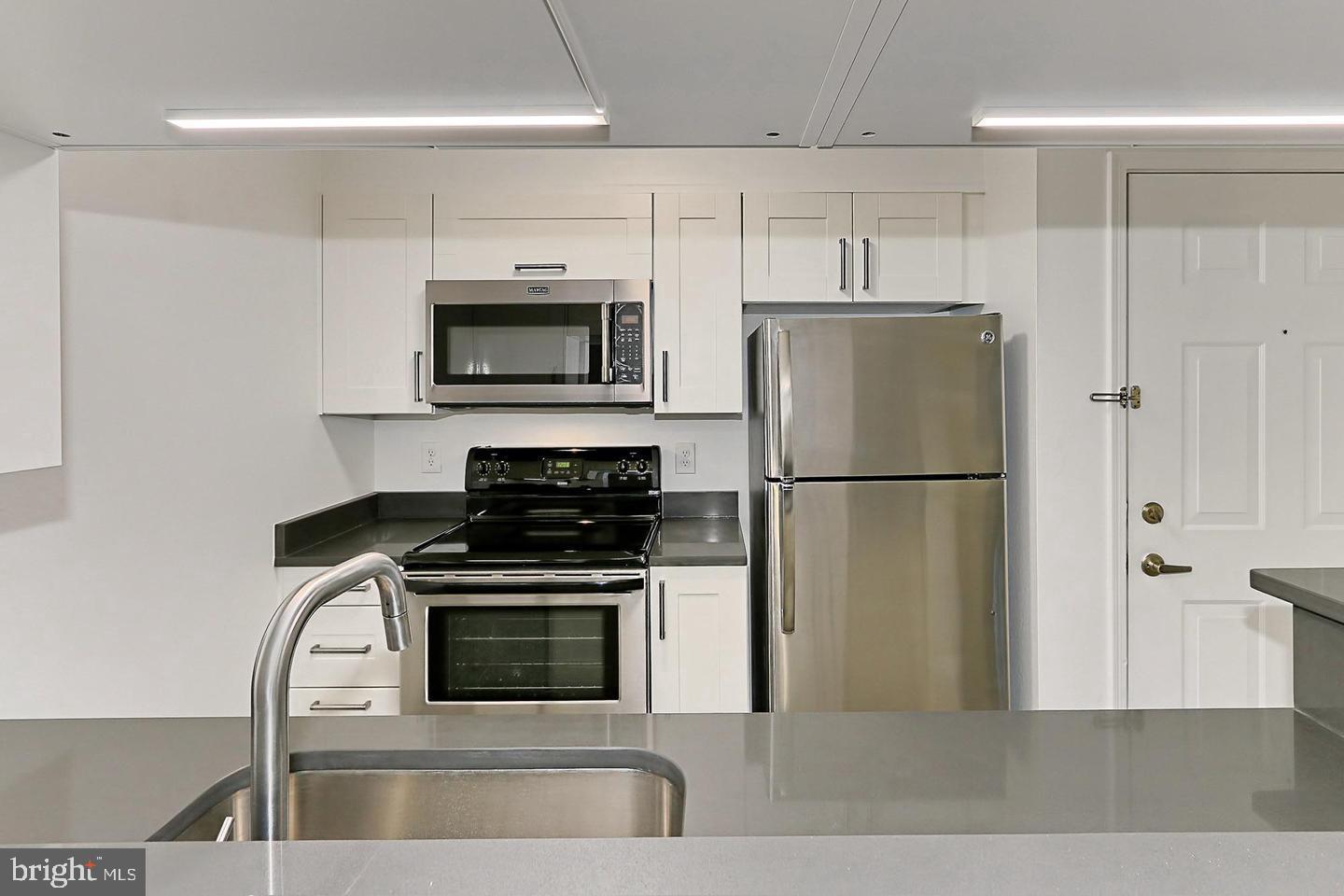 POINTE AT PARK CENTER - Residential