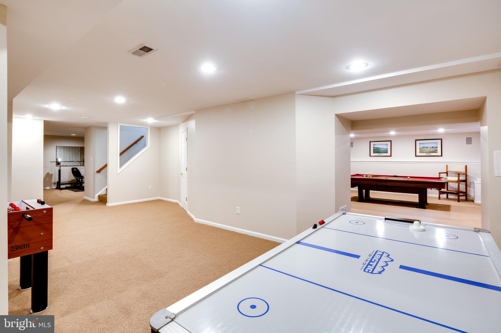 RIVERWALK - Residential