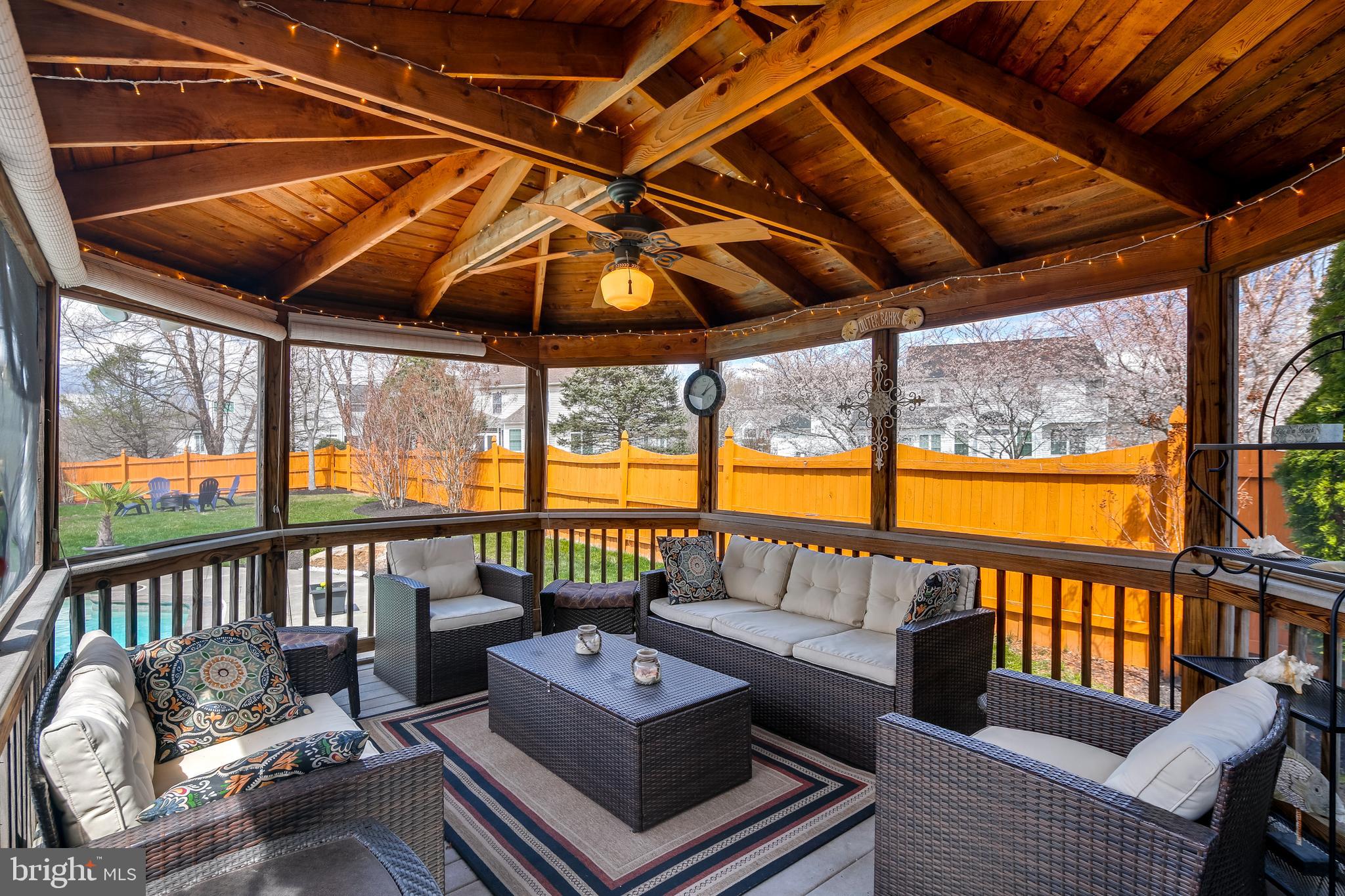 RIVERWALK - Residential