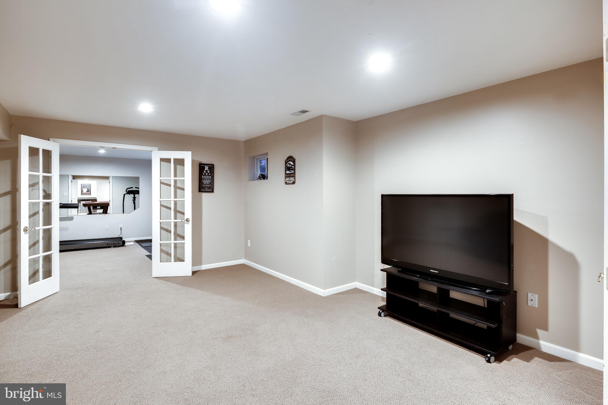 RIVERWALK - Residential