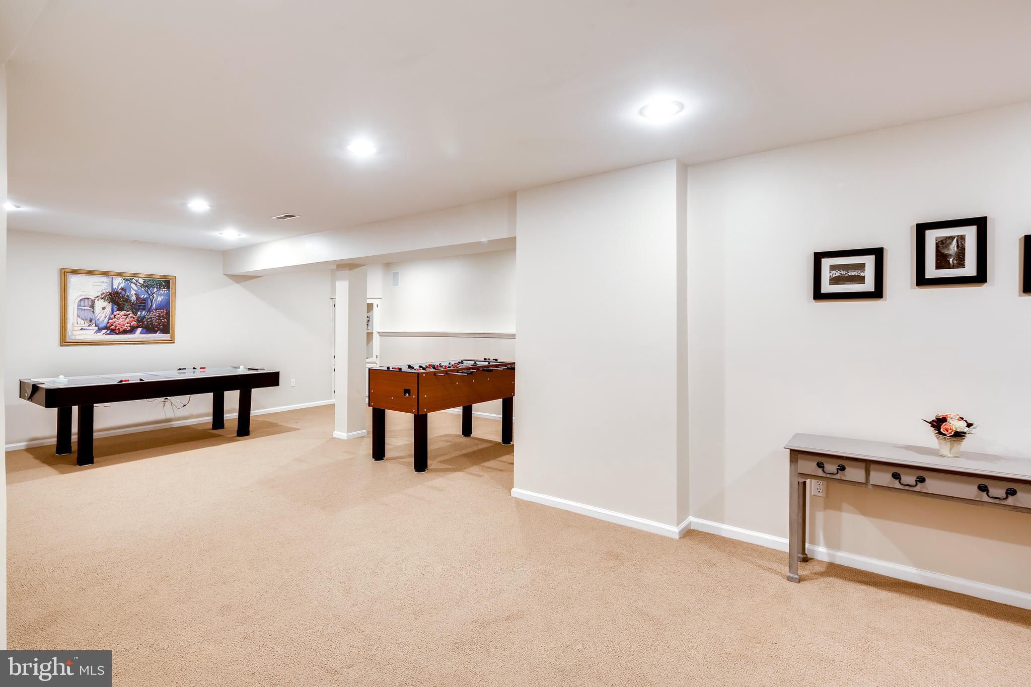 RIVERWALK - Residential