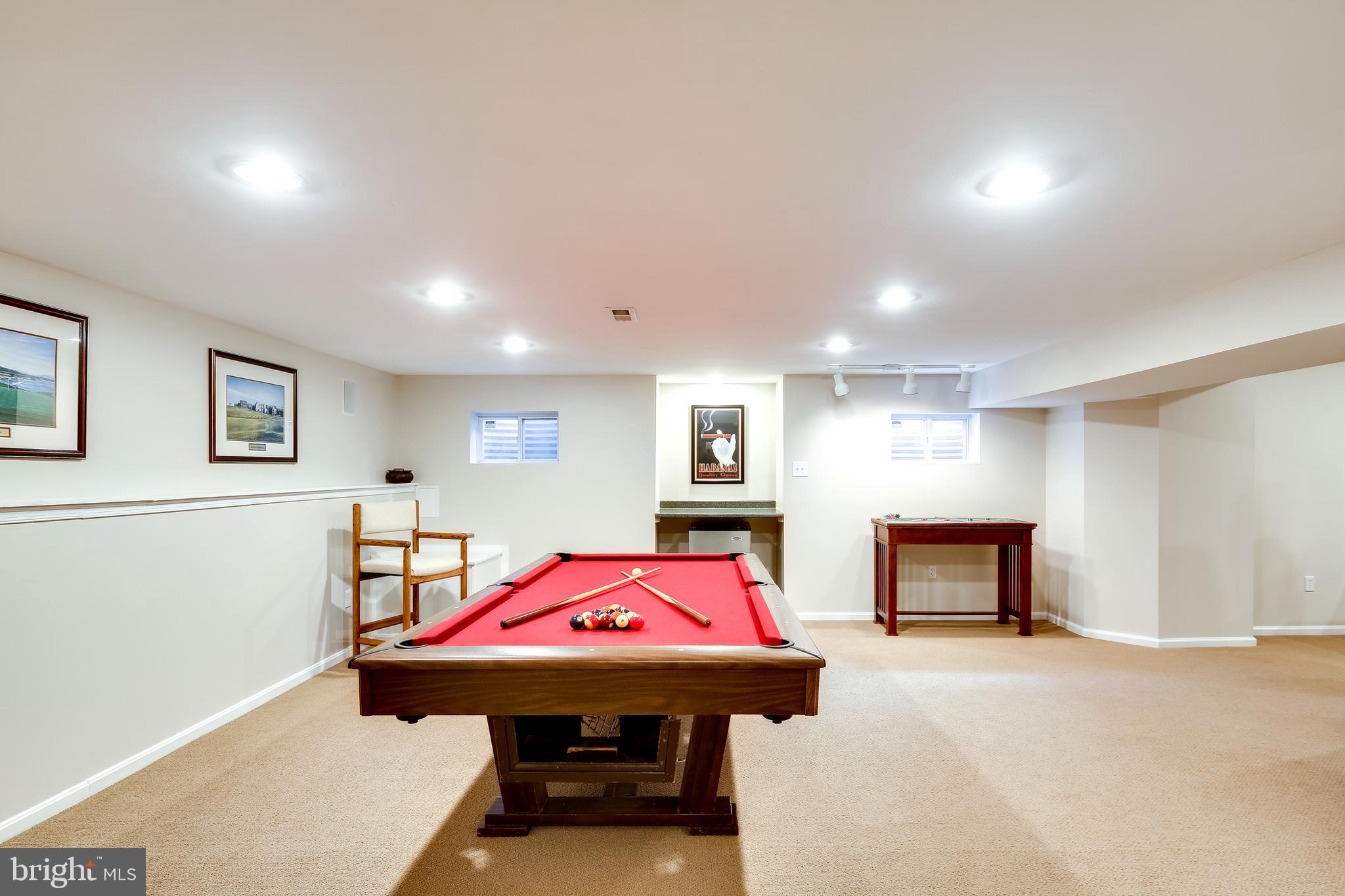 RIVERWALK - Residential