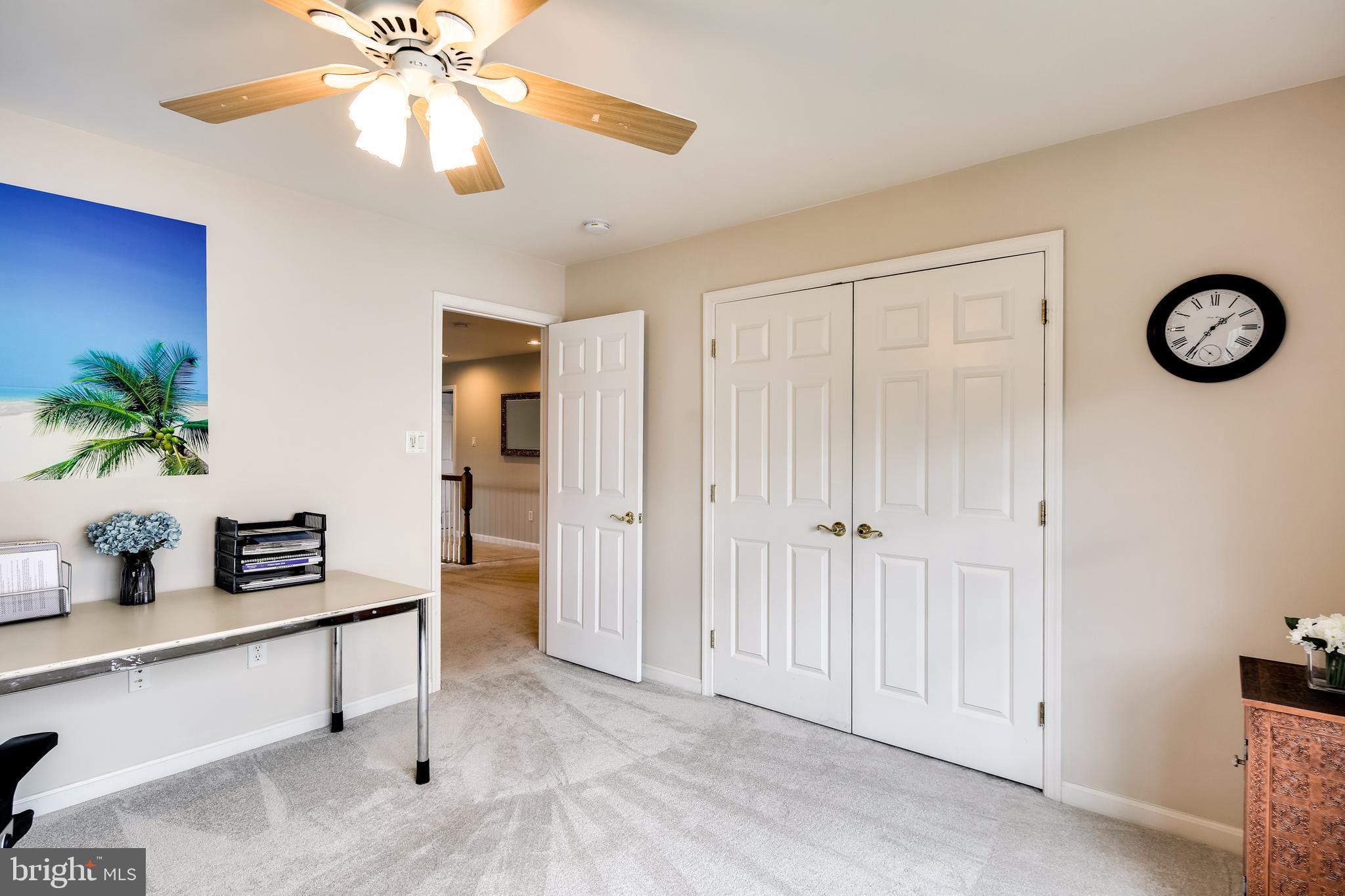 RIVERWALK - Residential