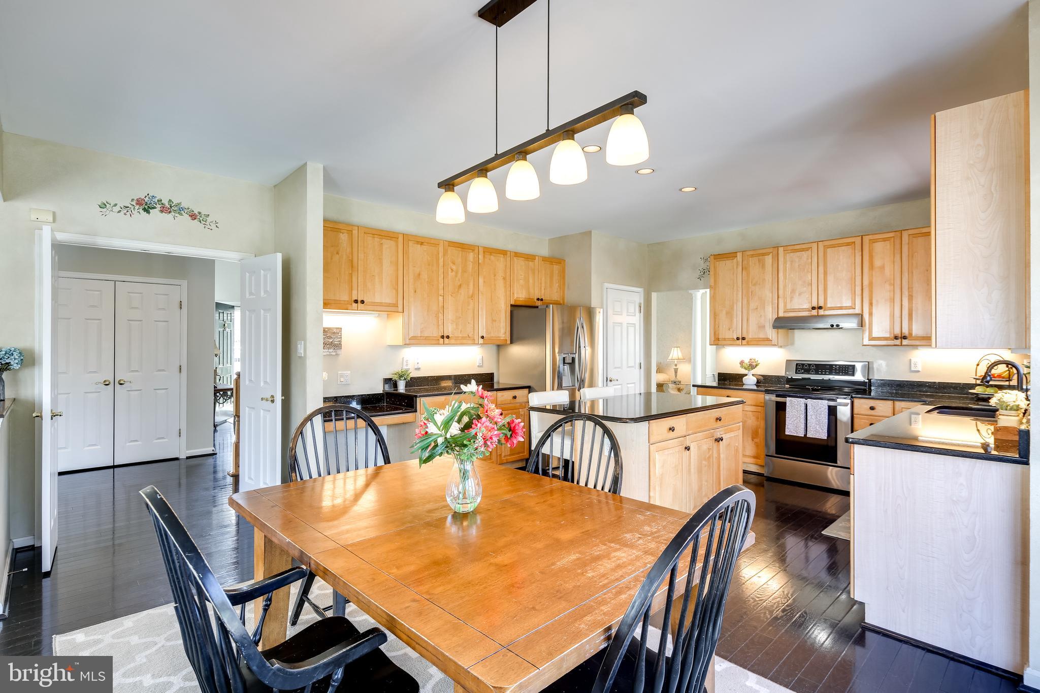 RIVERWALK - Residential