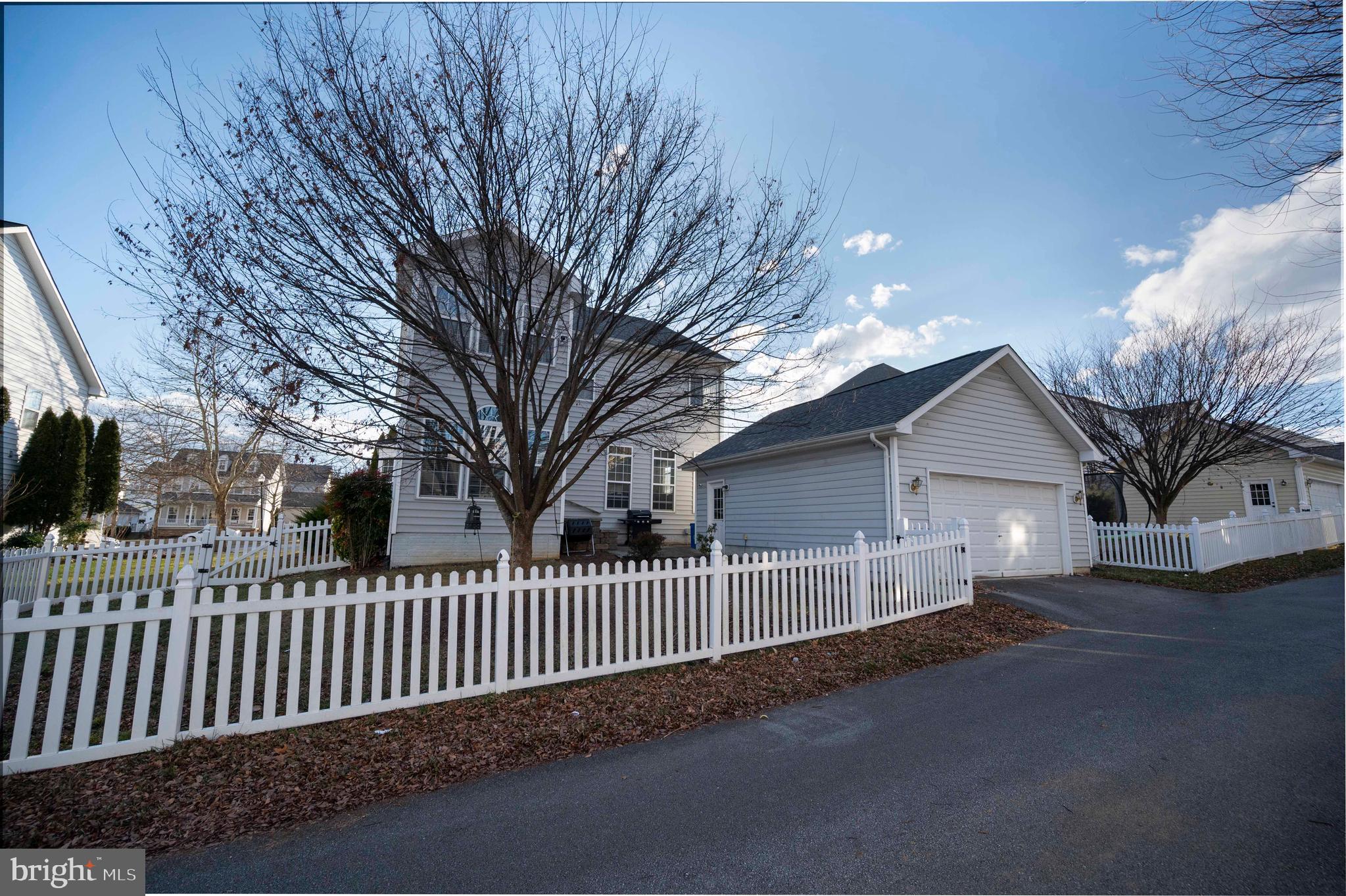 HUNTFIELD - Residential