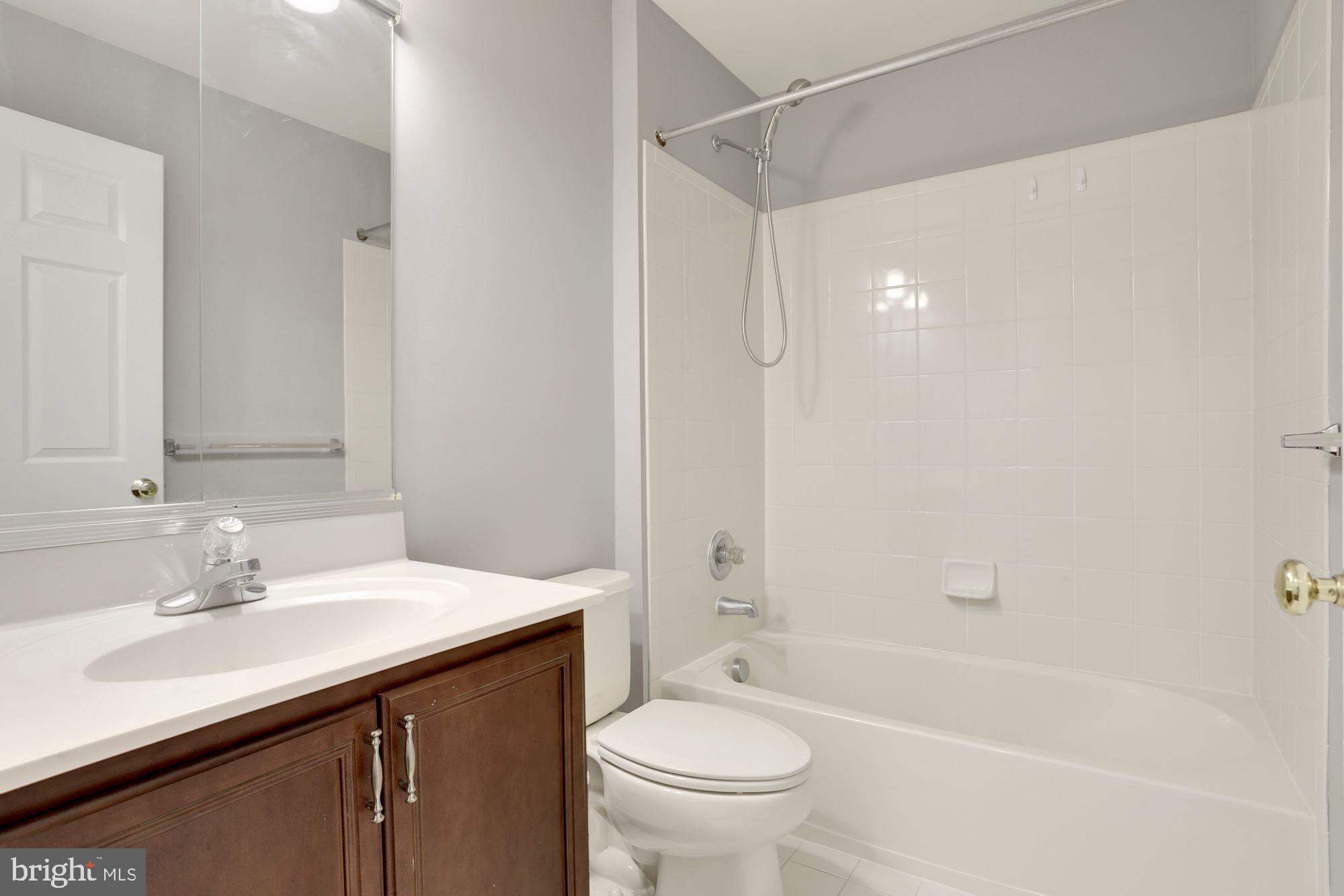 SOUTH RIDING - Residential