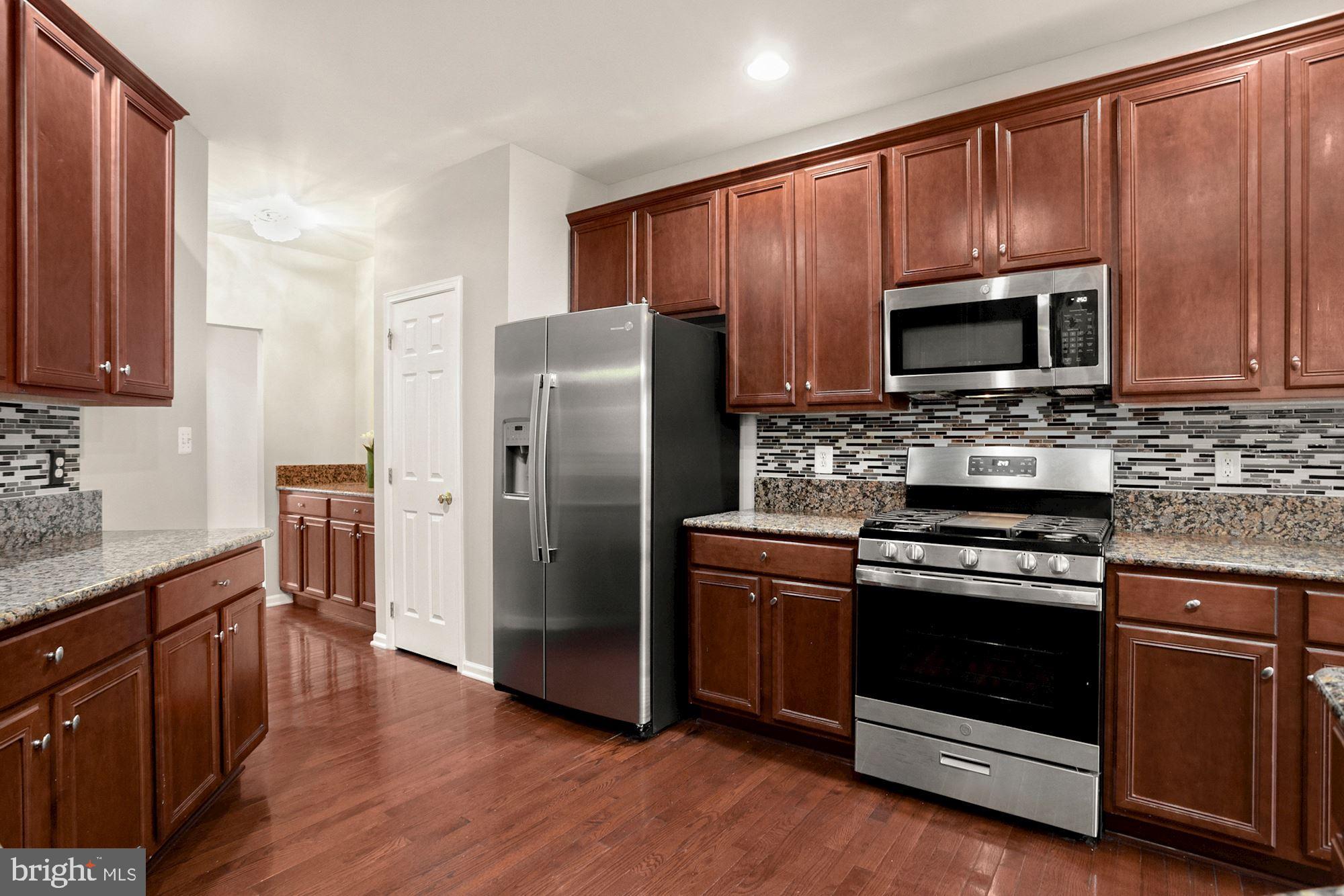 SOUTH RIDING - Residential