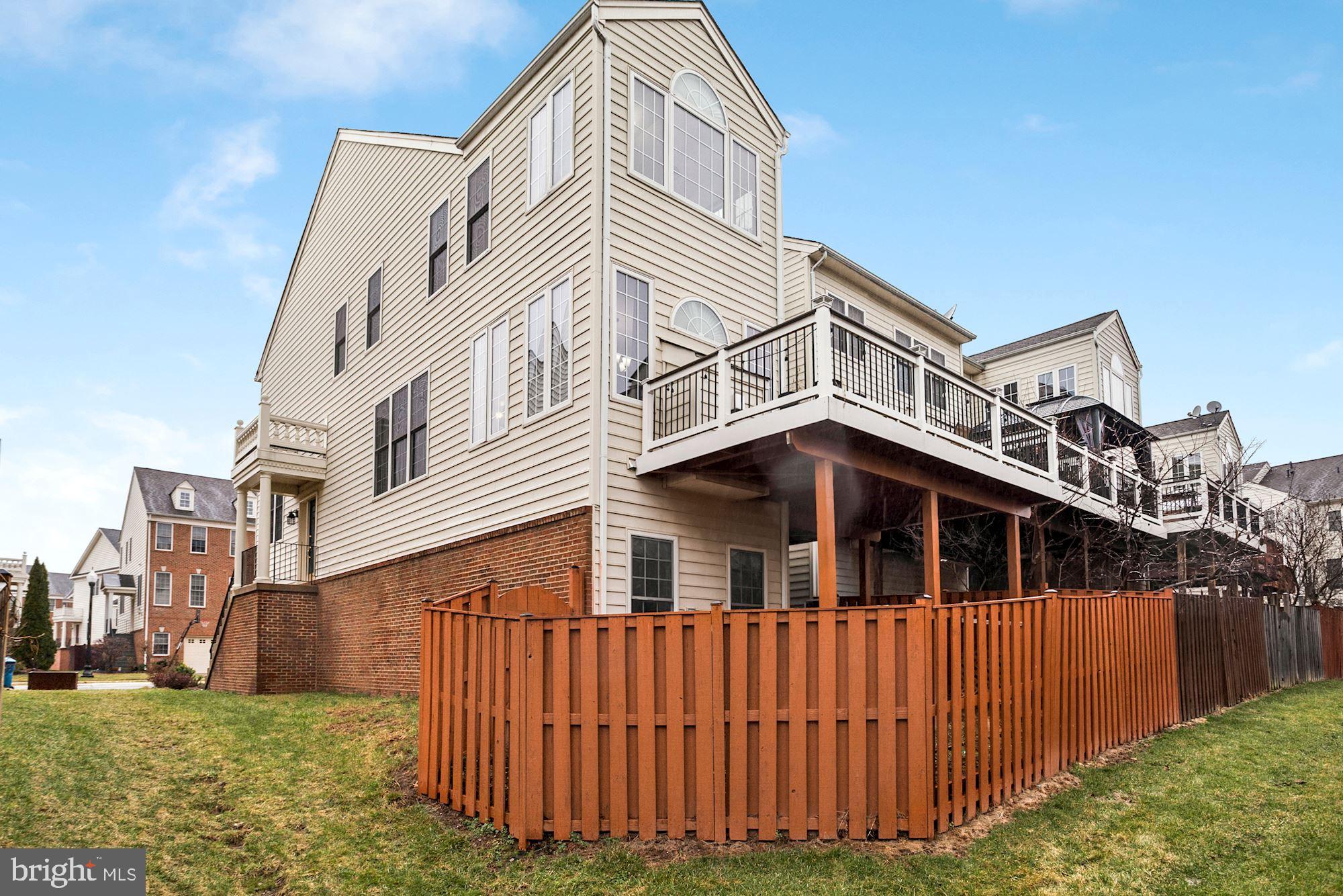 SOUTH RIDING - Residential