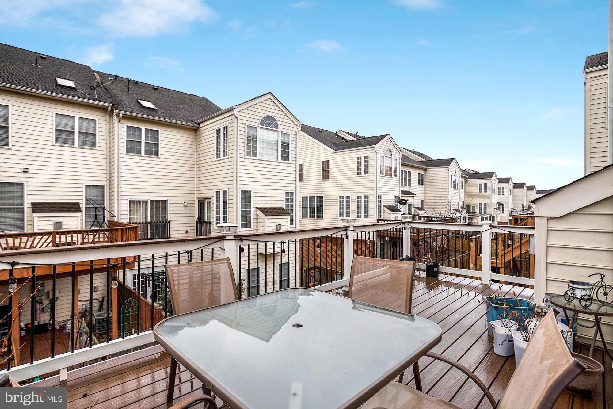 SOUTH RIDING - Residential