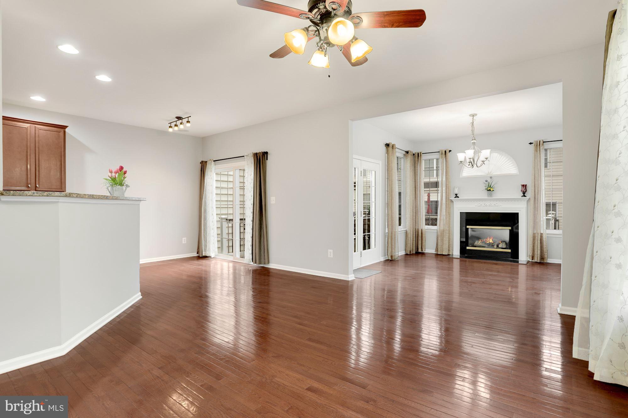 SOUTH RIDING - Residential