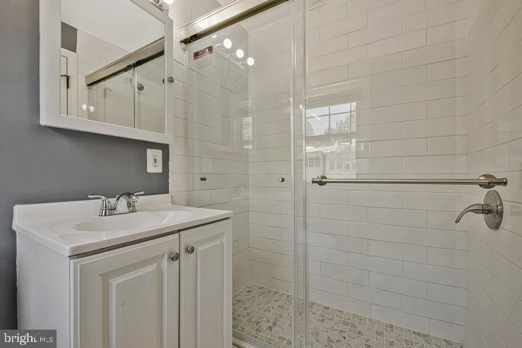 Additional image 76 of 2406 37th Street NW, Washington, DC 20007
