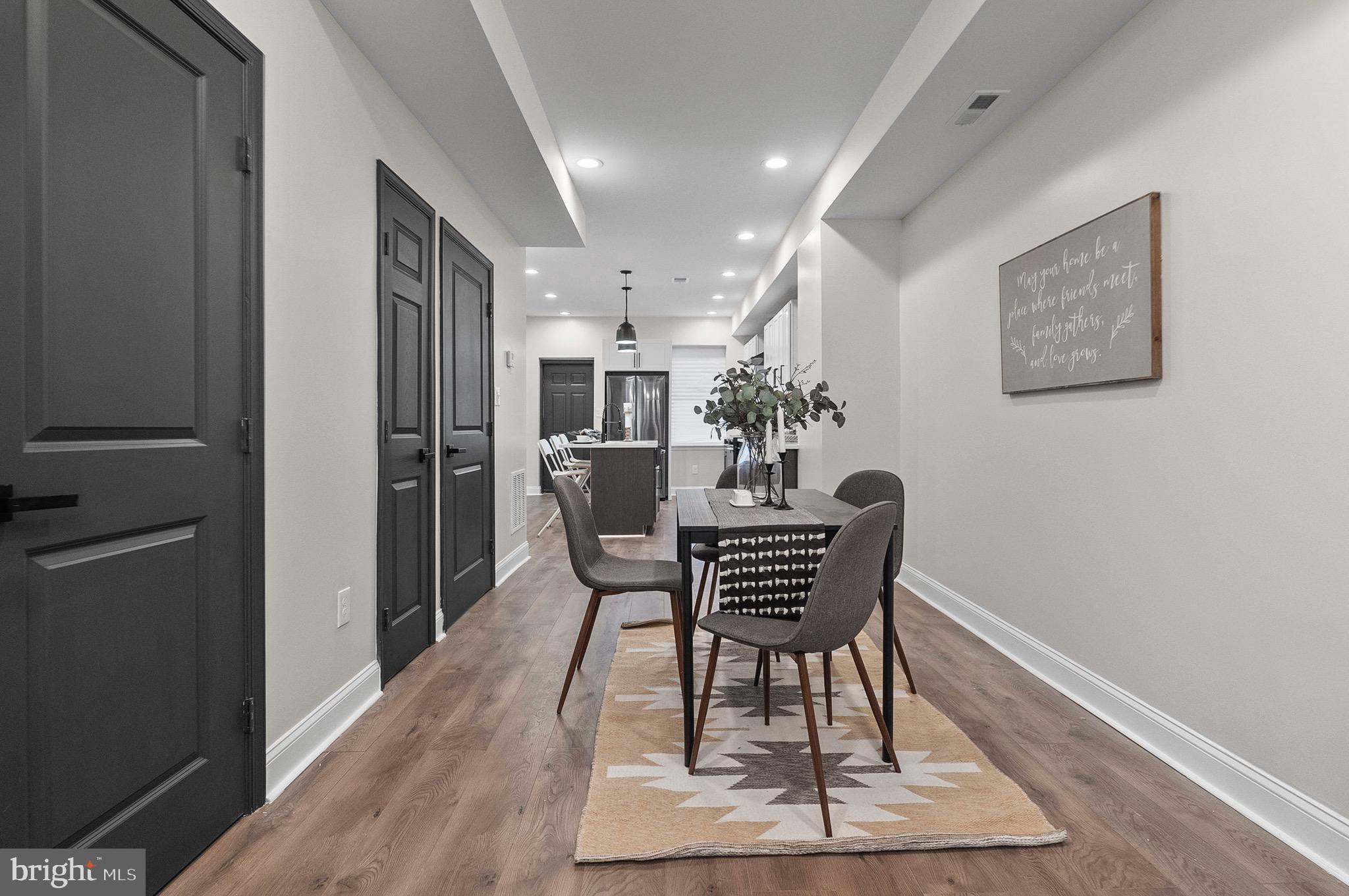 ROSEMONT - Residential