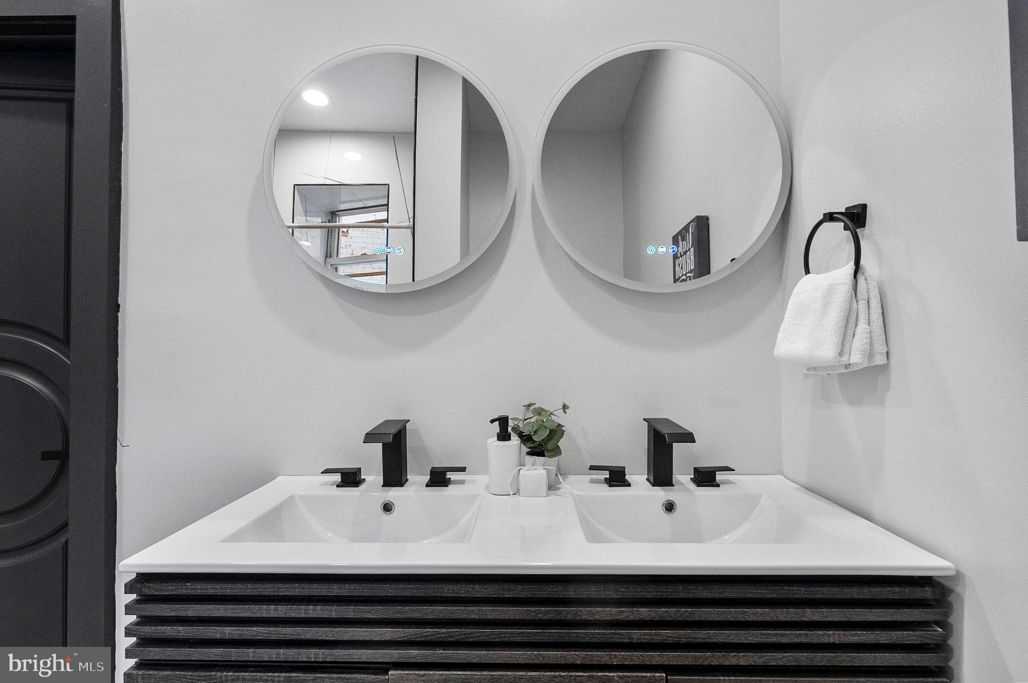 ROSEMONT - Residential