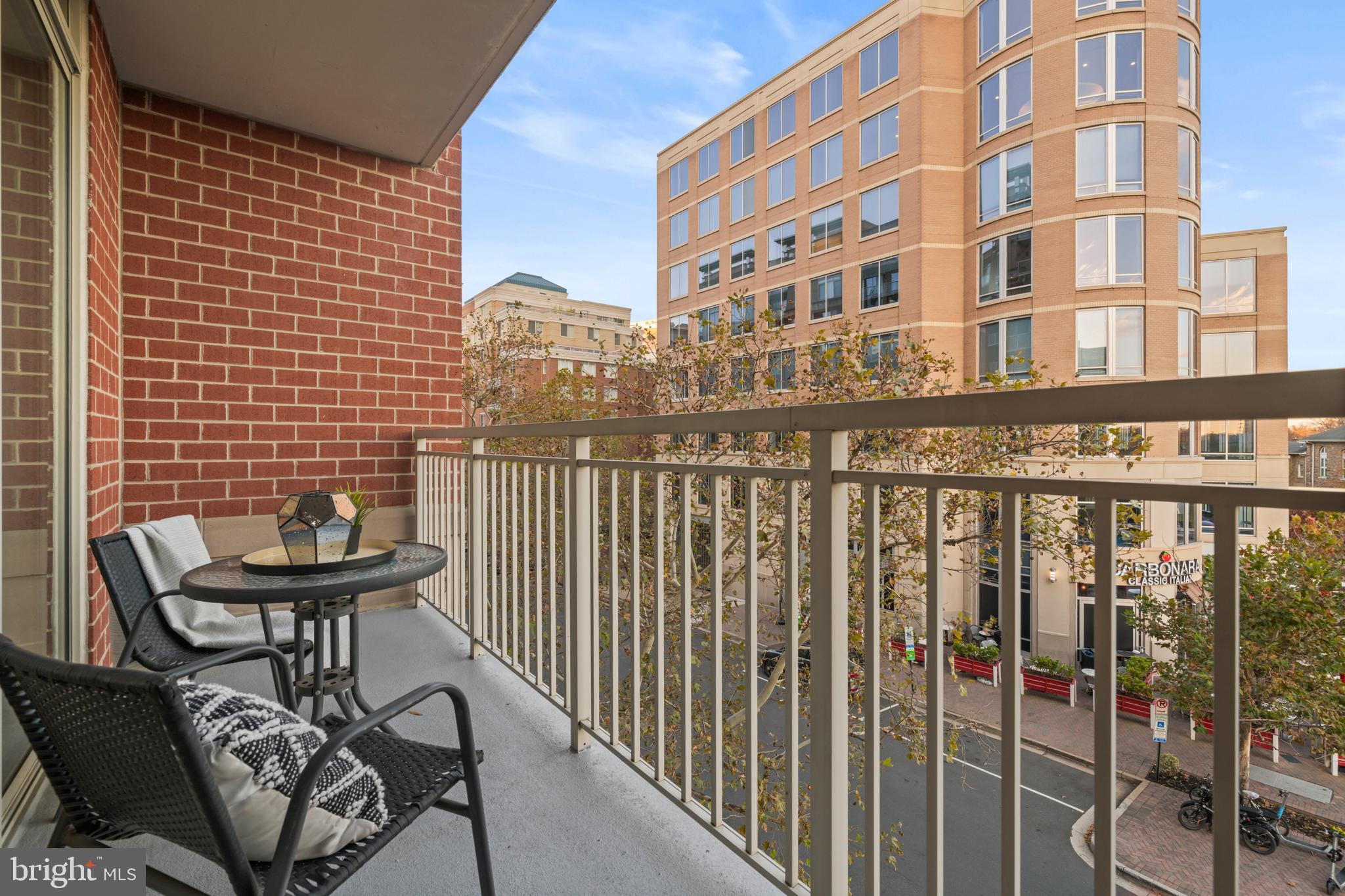 BALLSTON - Residential