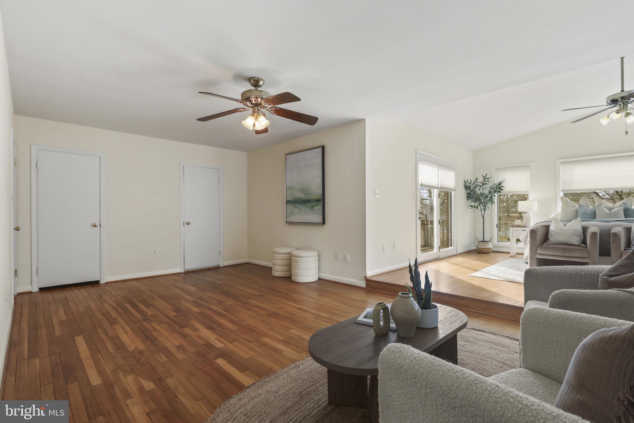 DULANEY MANOR - Residential