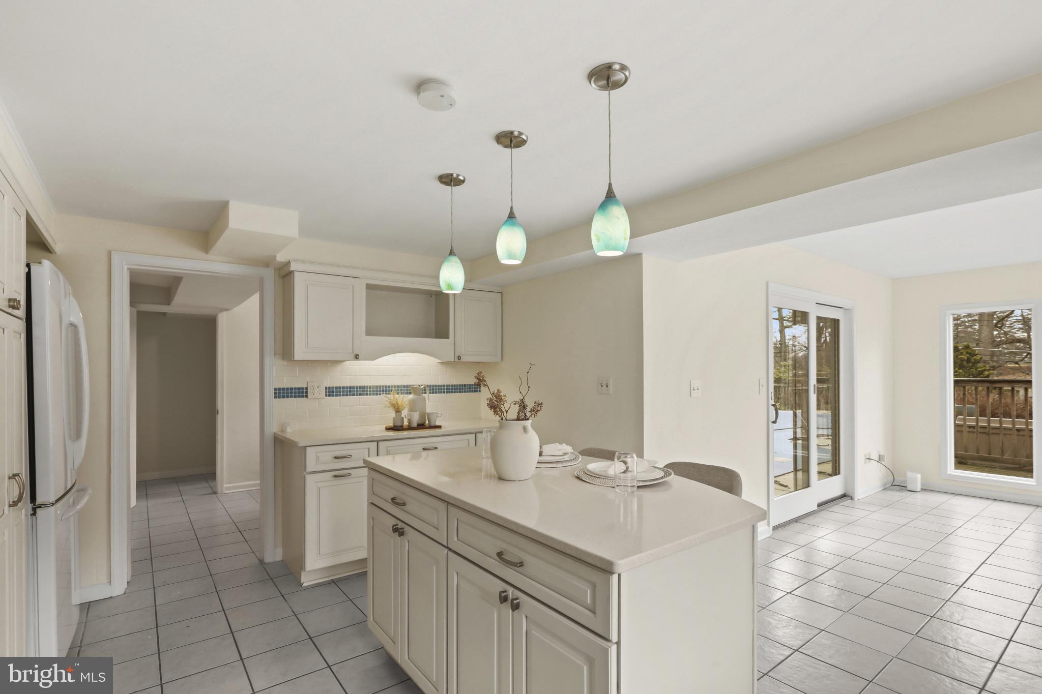 DULANEY MANOR - Residential