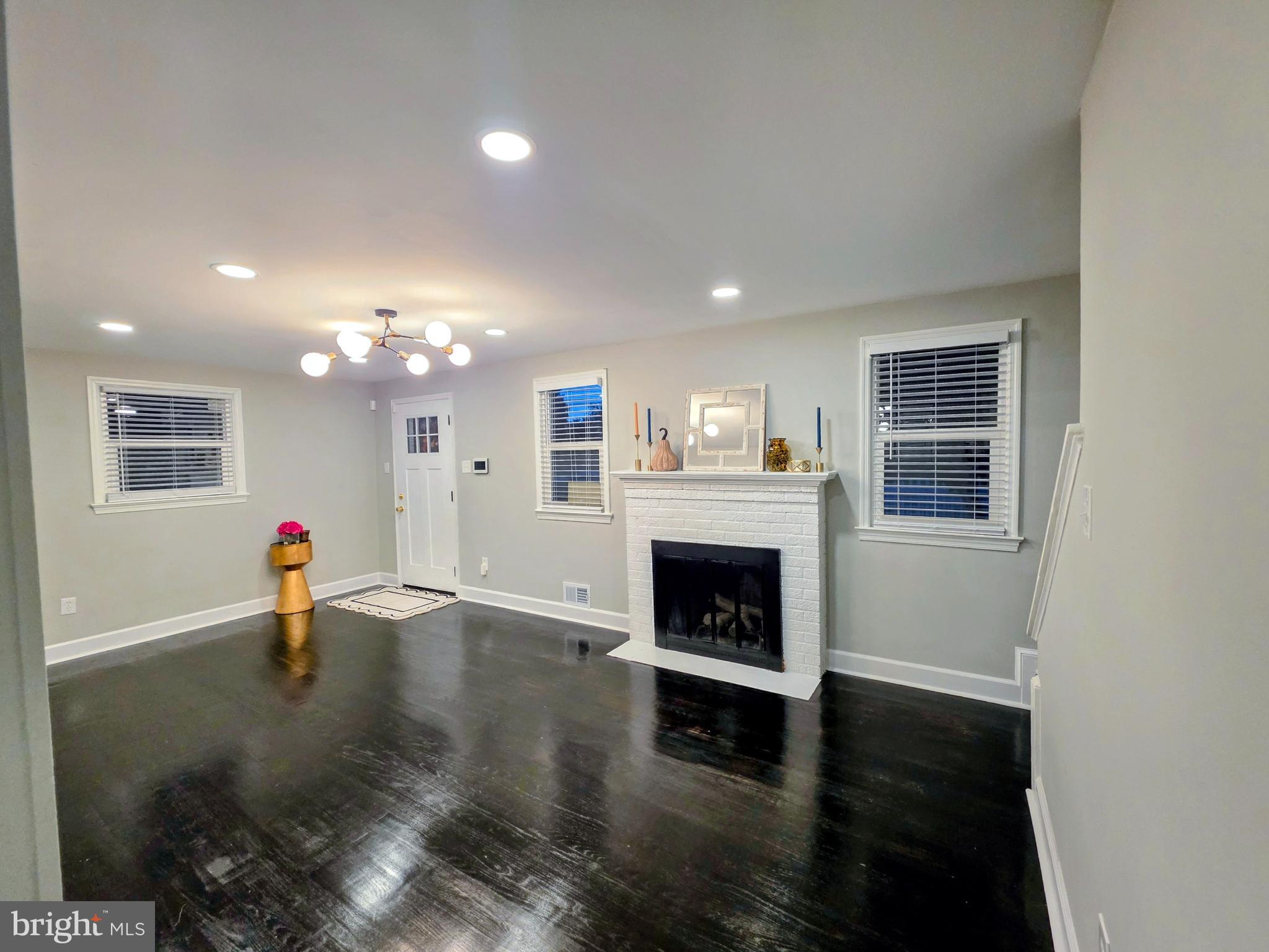 ABBOTT FOREST - Residential