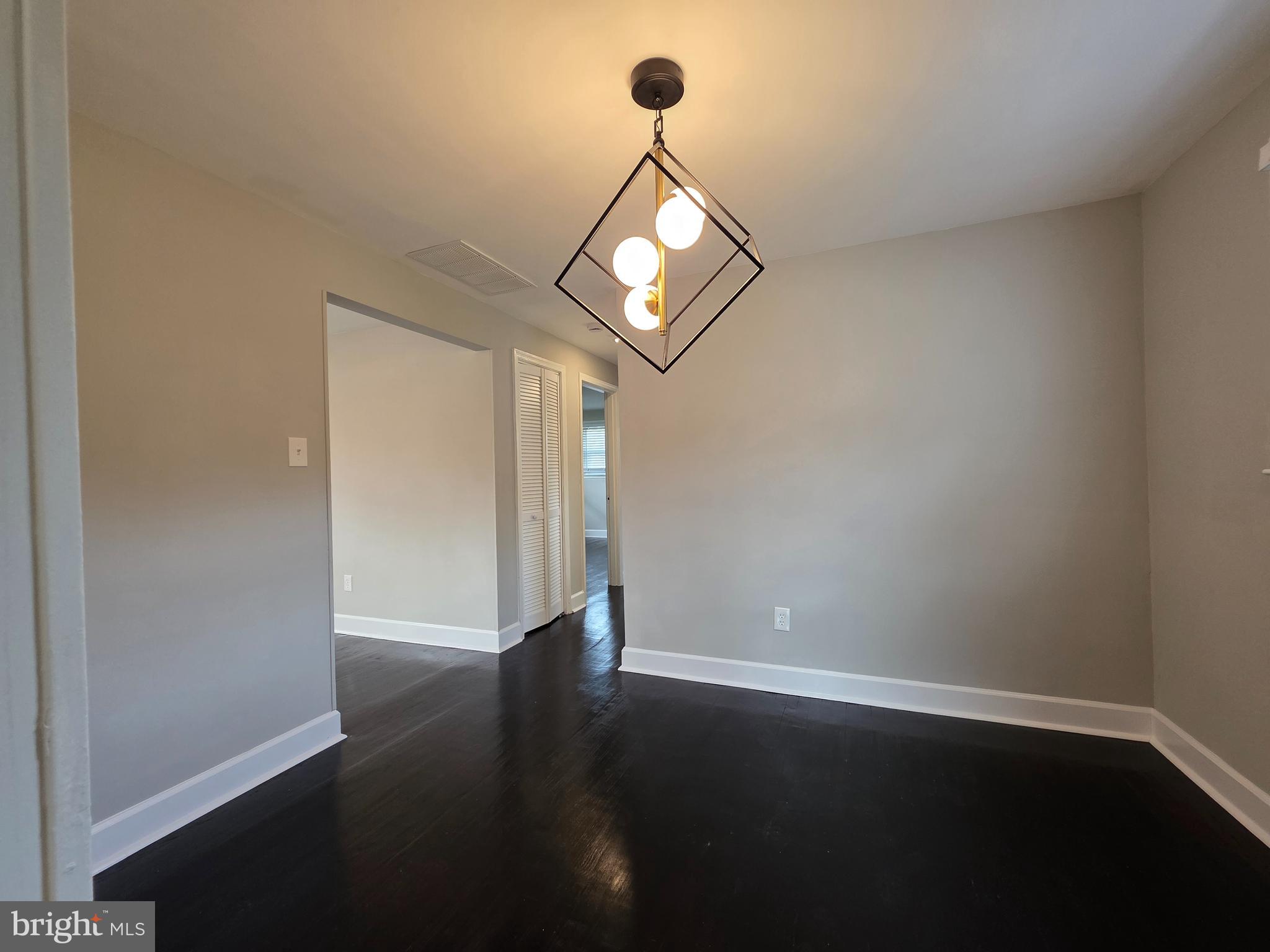 ABBOTT FOREST - Residential