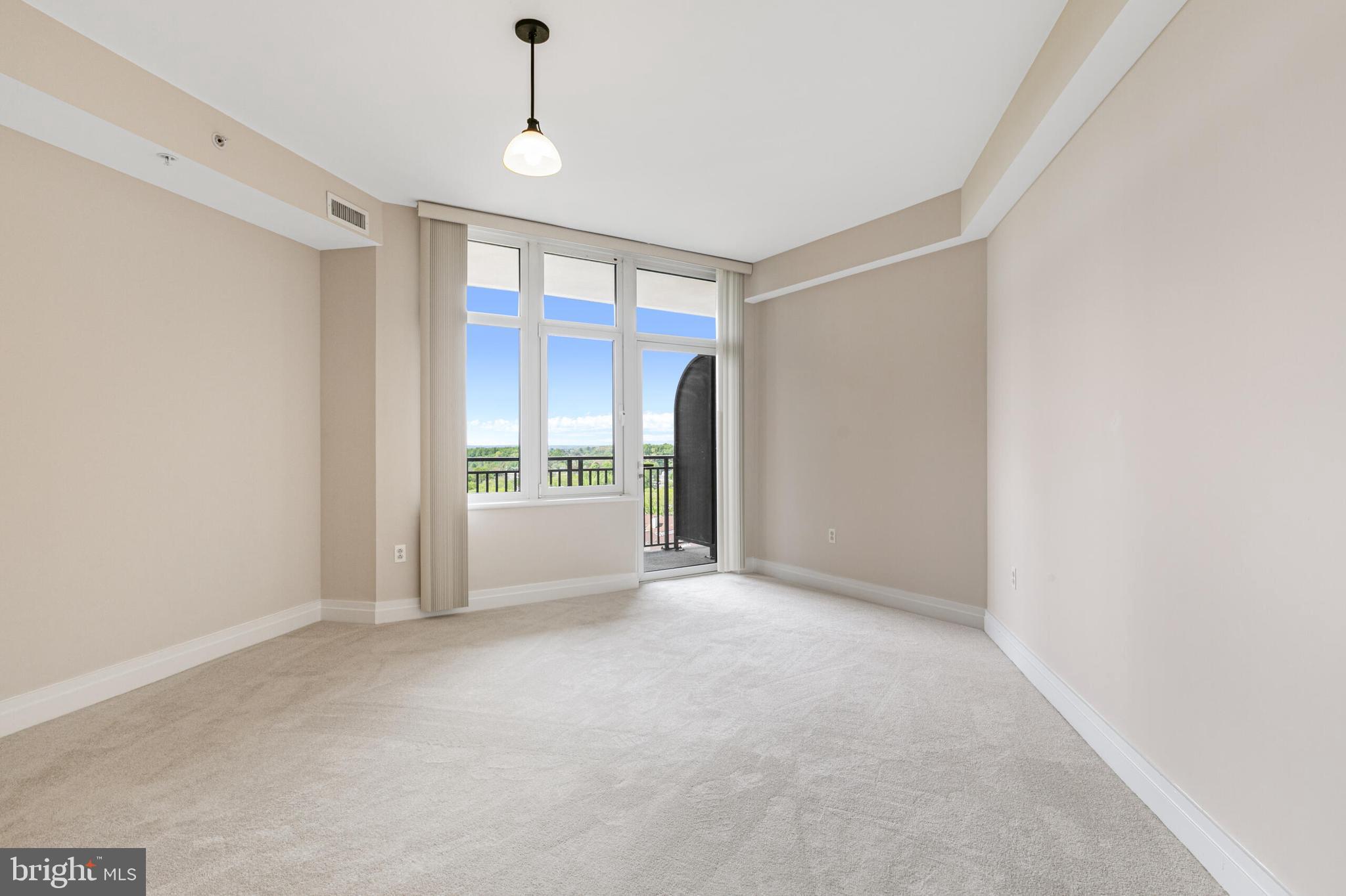 ONE PARK CREST CONDOMINIUM - Residential