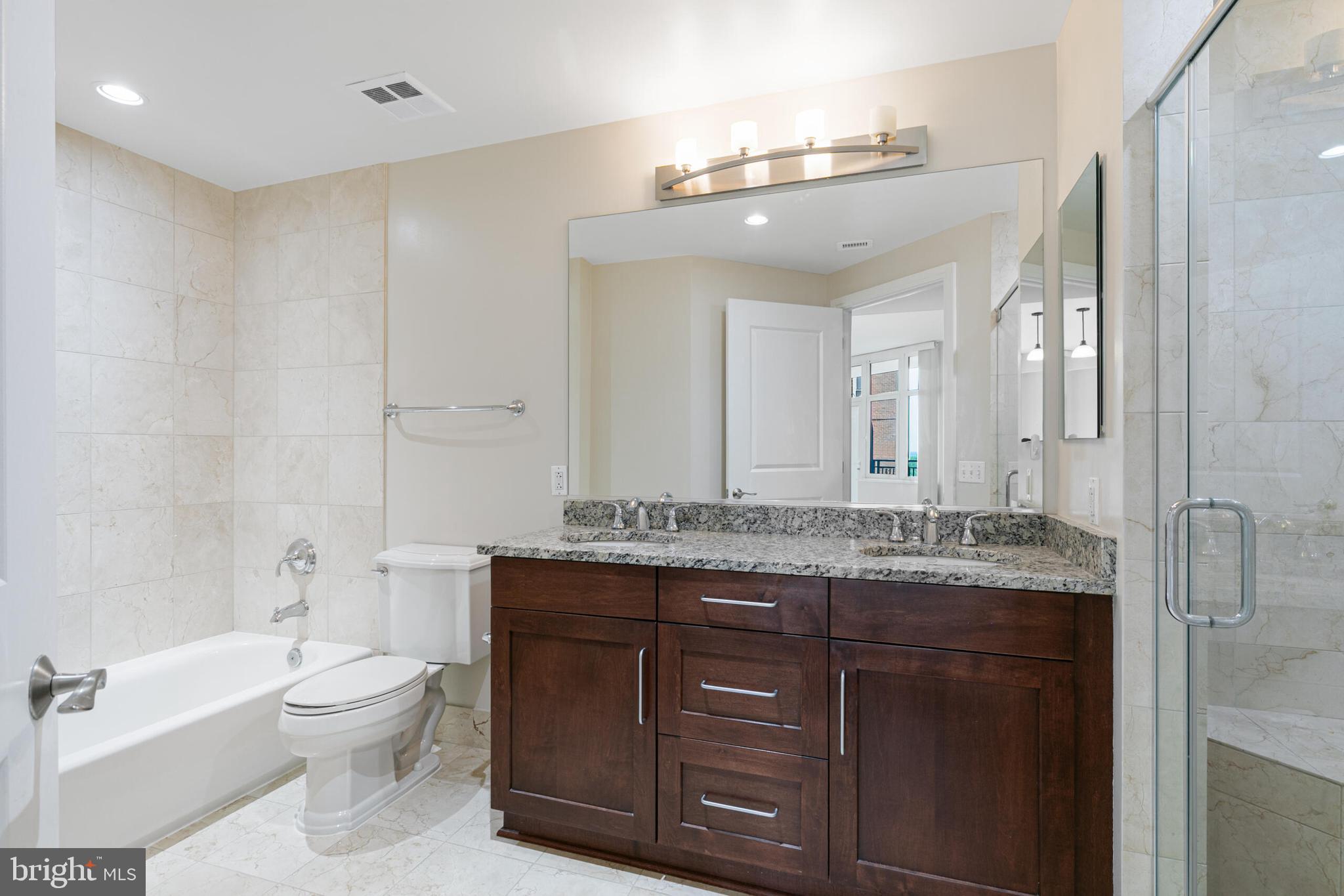 ONE PARK CREST CONDOMINIUM - Residential