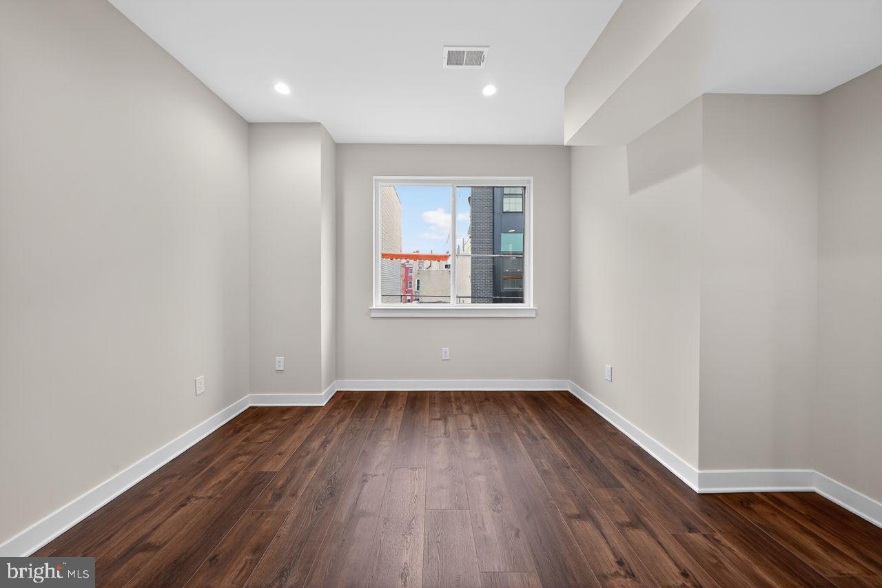 EAST PASSYUNK CROSSING - Residential