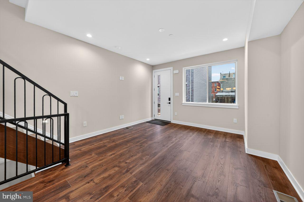 EAST PASSYUNK CROSSING - Residential