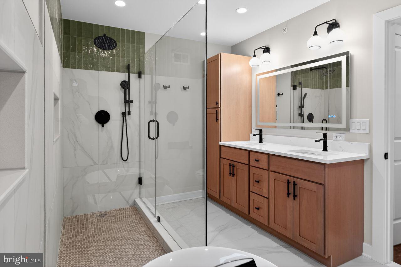 EAST PASSYUNK CROSSING - Residential