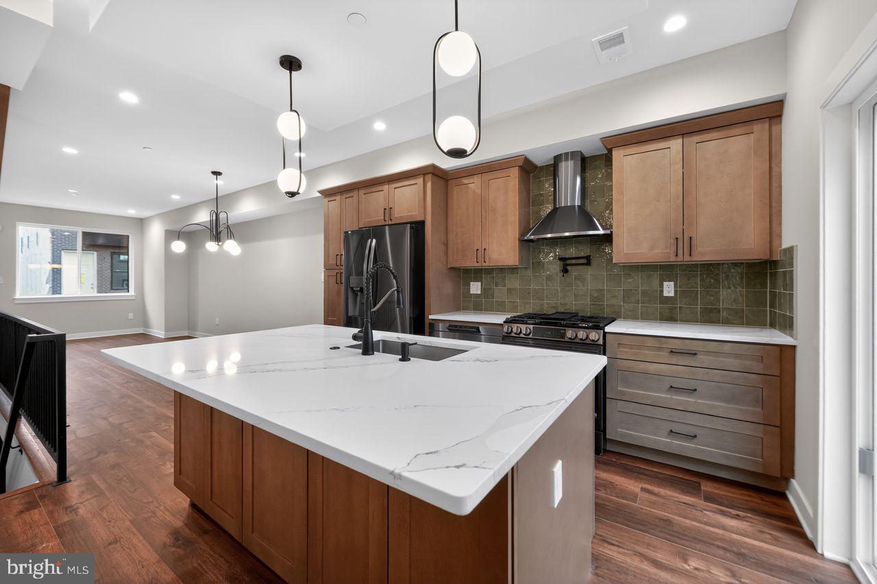 EAST PASSYUNK CROSSING - Residential