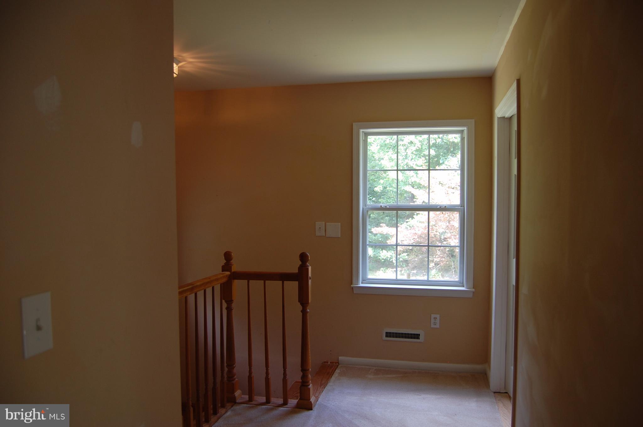 LAUREL MOUNTAIN - Residential Lease