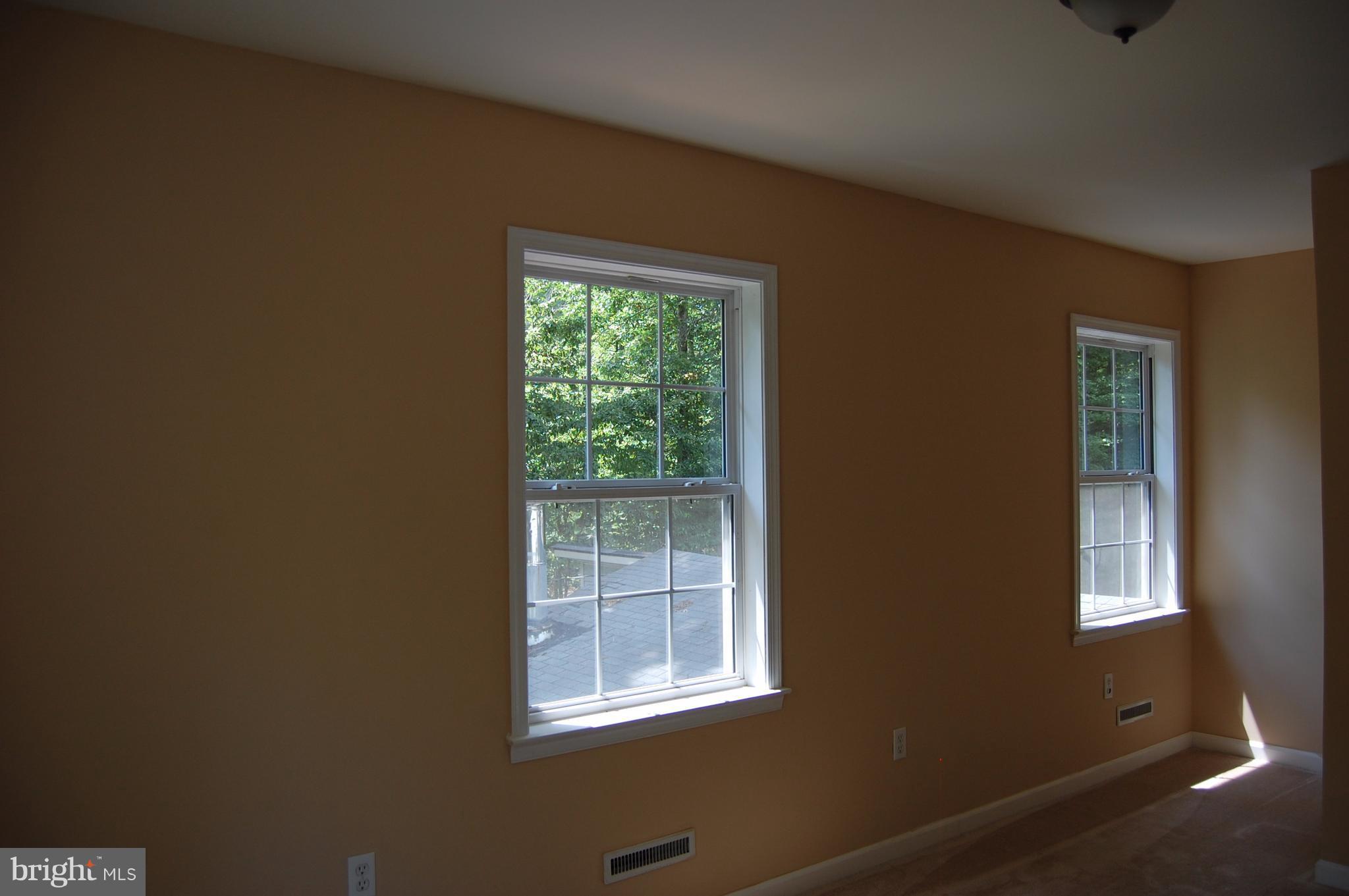 LAUREL MOUNTAIN - Residential Lease