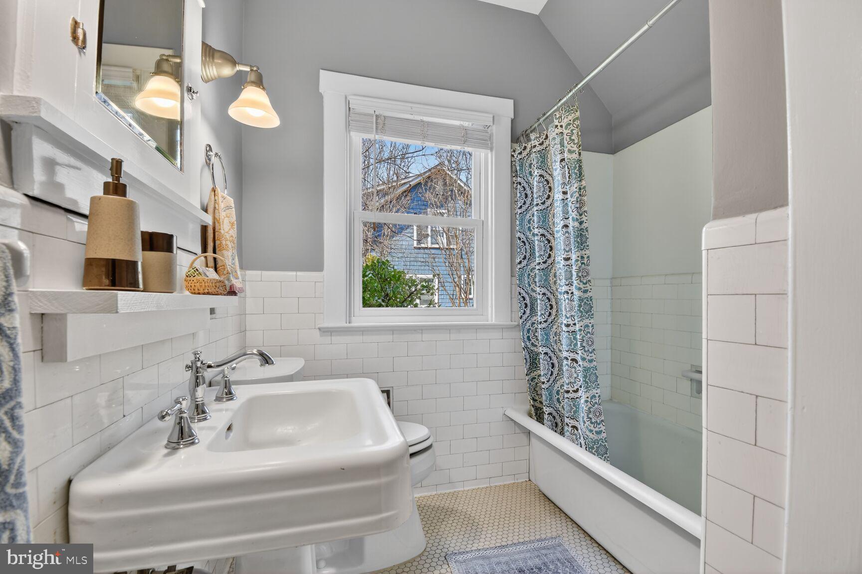 TAKOMA PARK - Residential