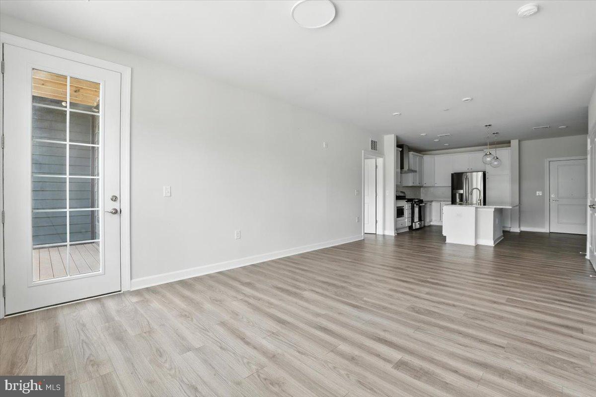 PENDER OAKS - Residential Lease