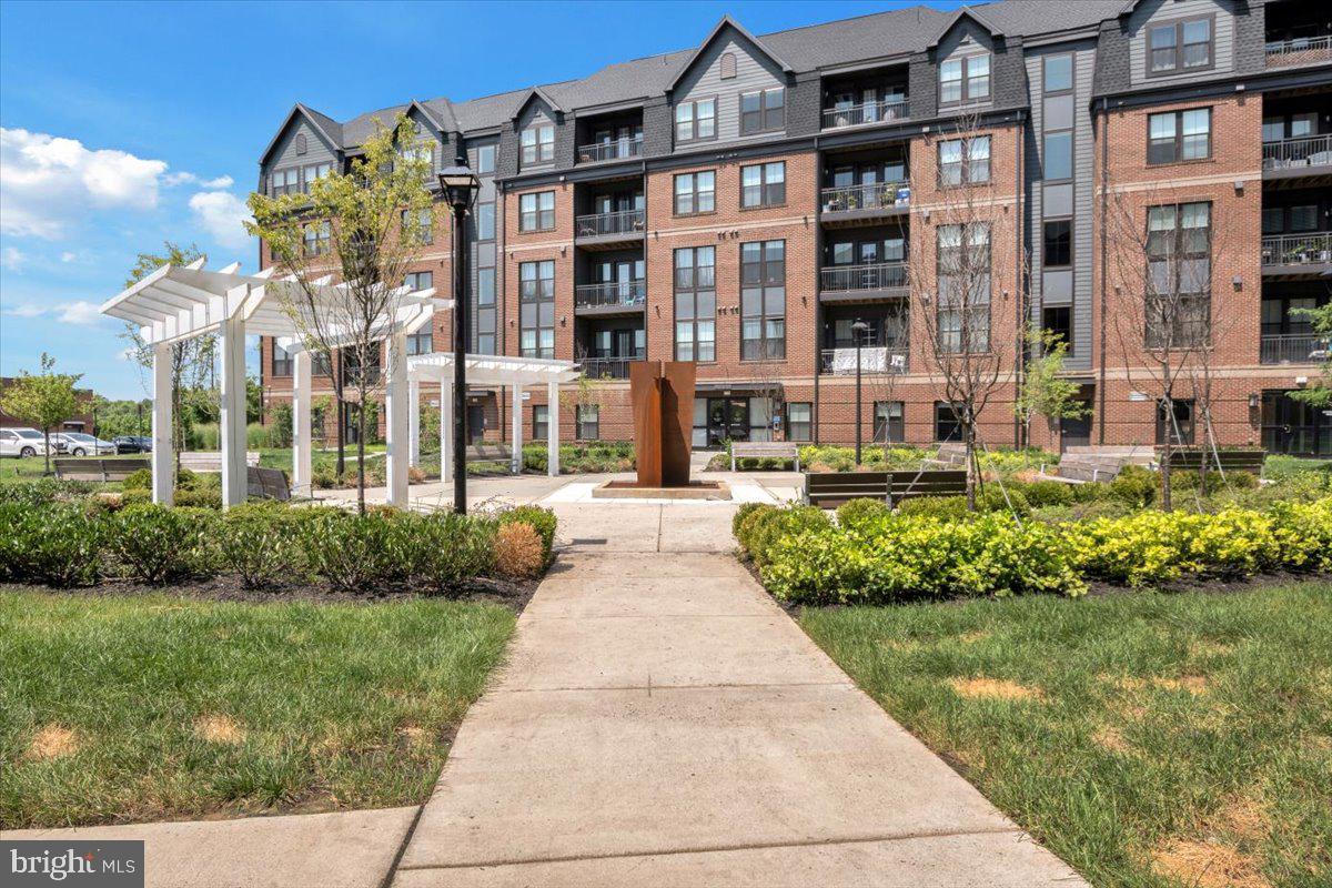 PENDER OAKS - Residential Lease