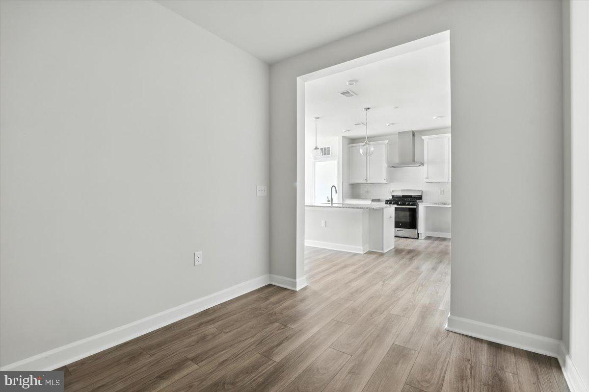 PENDER OAKS - Residential Lease