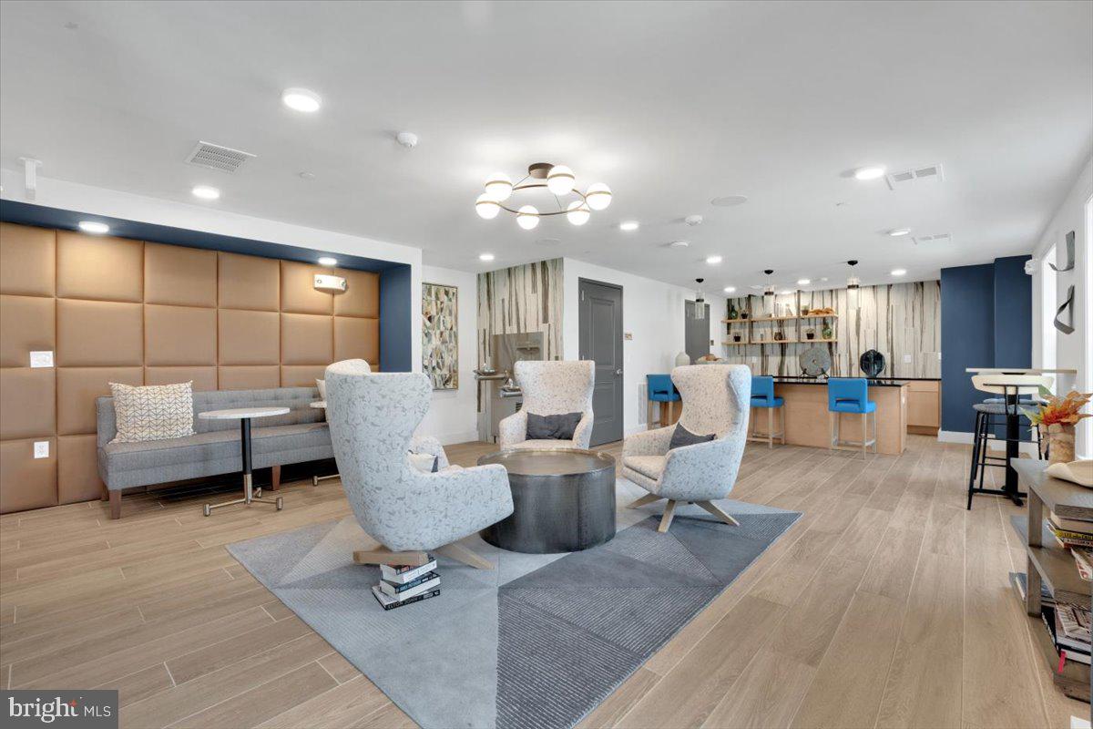 PENDER OAKS - Residential Lease