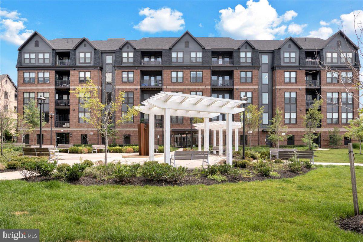 PENDER OAKS - Residential Lease