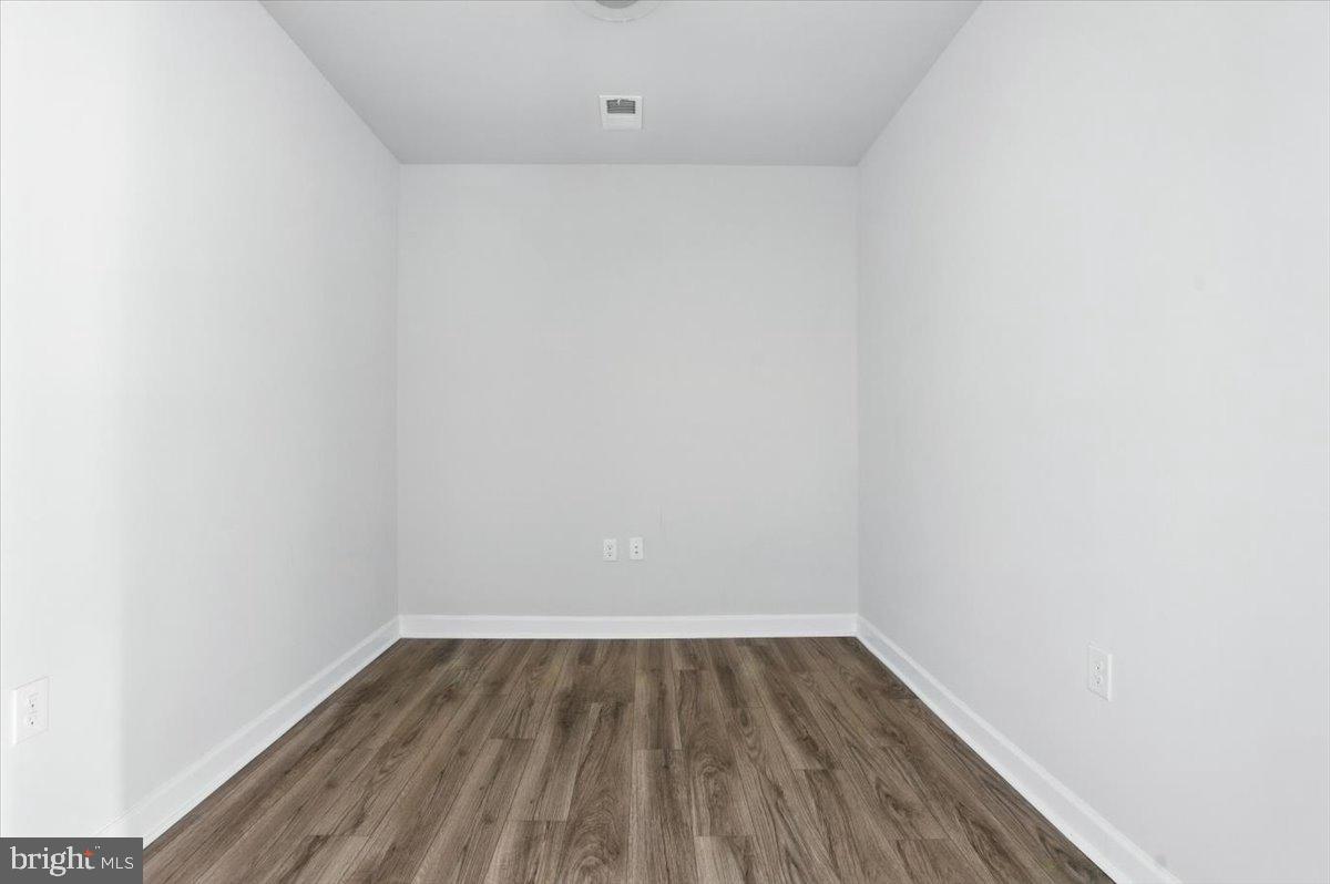 PENDER OAKS - Residential Lease