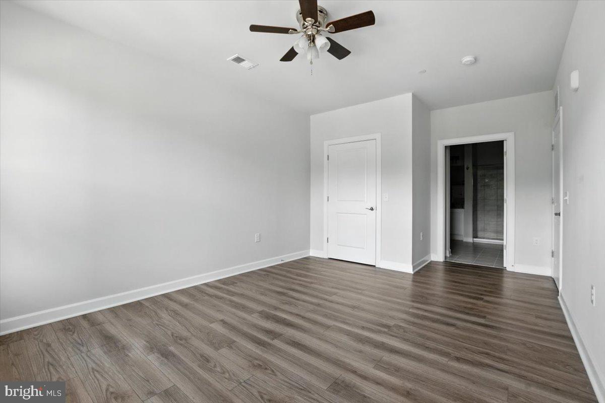 PENDER OAKS - Residential Lease