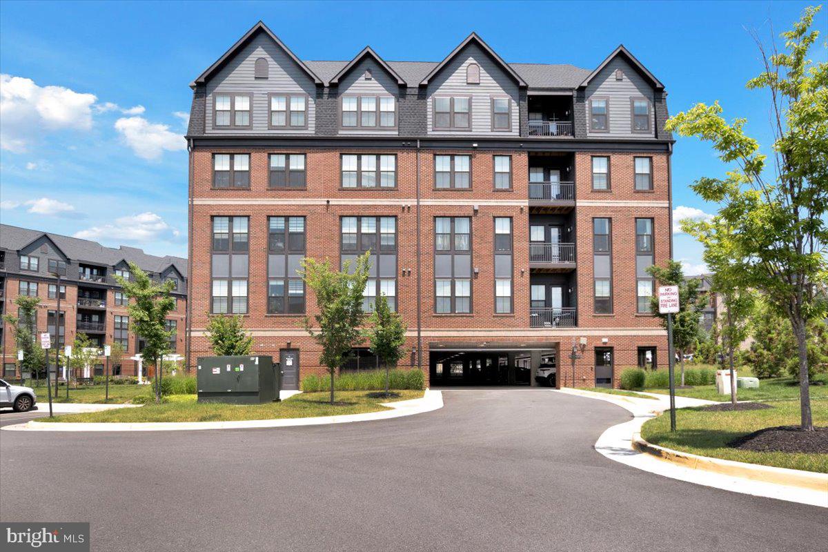 PENDER OAKS - Residential Lease