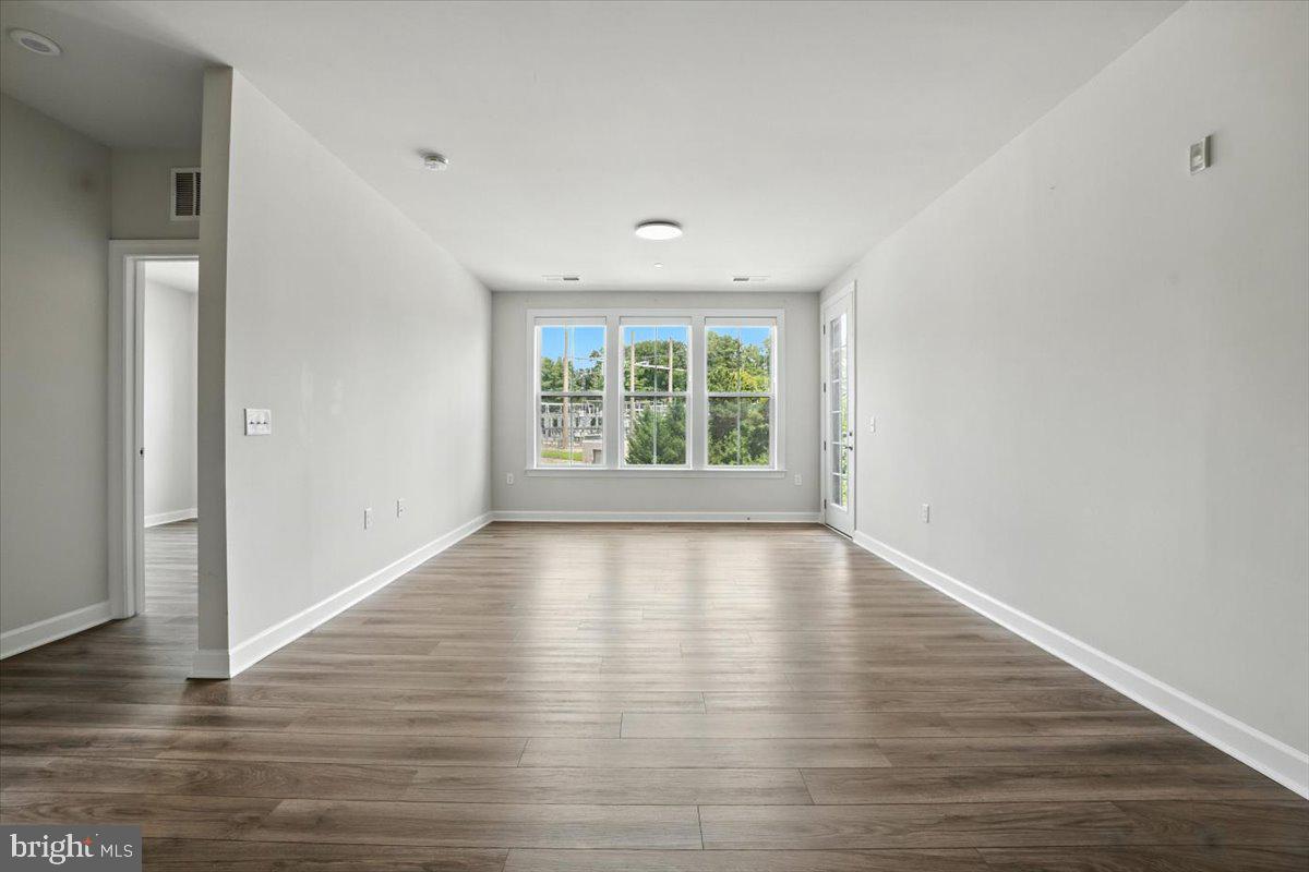 PENDER OAKS - Residential Lease