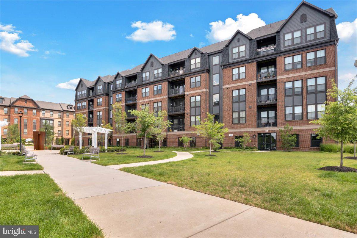 PENDER OAKS - Residential Lease