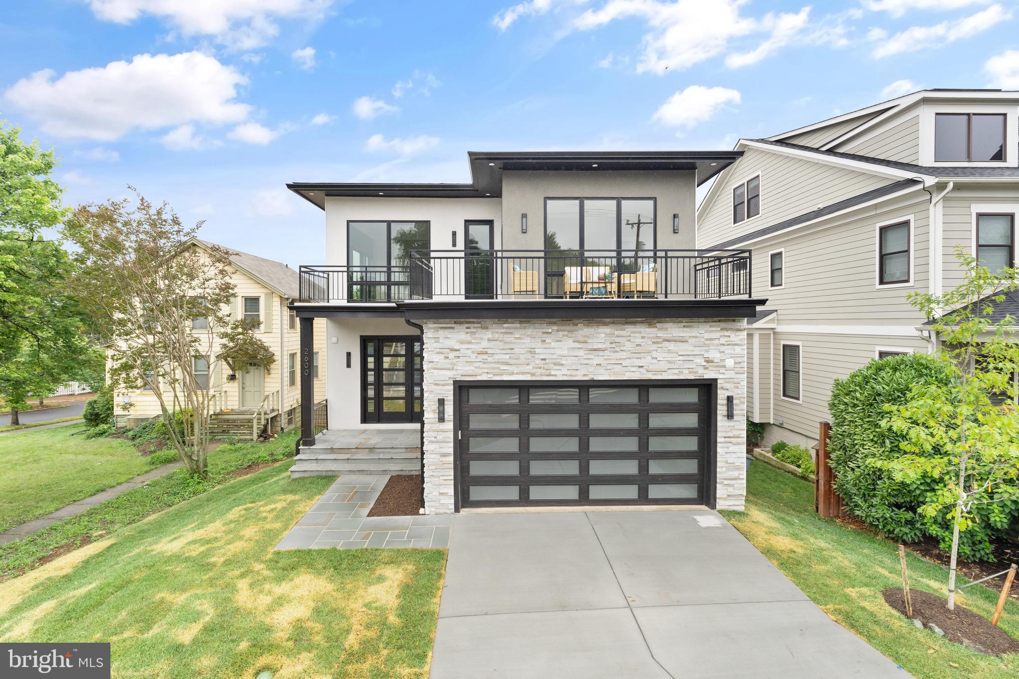 LYON PARK - Residential