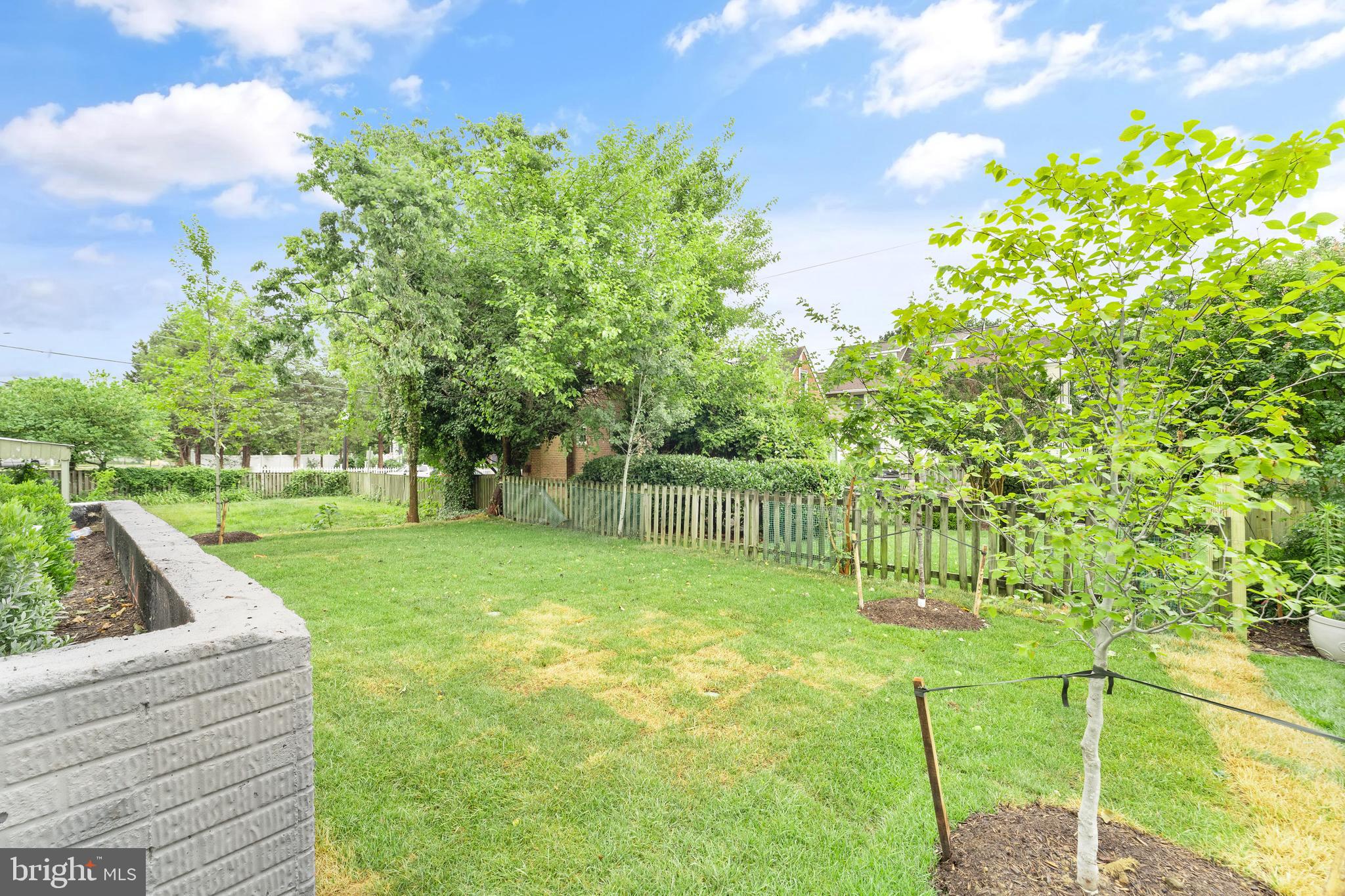 LYON PARK - Residential